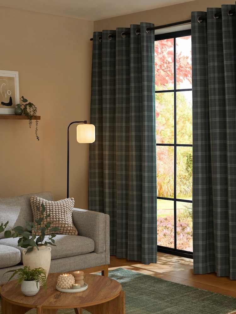 Green Brushed Check Super Thermal Eyelet Curtains - Image 2 of 6
