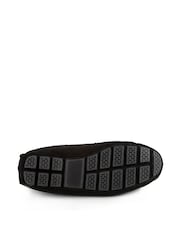 Totes Black Mens Isotoner Real Suede With Closed Stitch Moccasin Slippers - Image 5 of 5