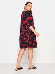 Yours Curve Black Abstract Print Pocket Dress - Image 3 of 5