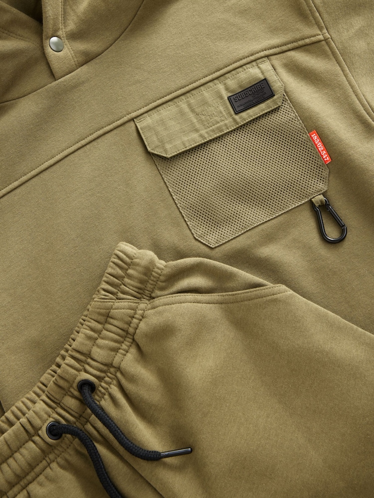 Khakigrün - Hoodie und Jogginghose im Utility-Stil (3–16 J.) - Bild 12 von 12 Khakigrün - Hoodie und Jogginghose im Utility-Stil (3–16 J.) - Bild 12 von 12