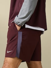 Червоний - 7 Дюйм - Nike Шорти для бігу Challenger Dri-FIT 7 дюймів на підкладці - Image 5 of 5