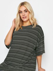 Yours Curve Black Oversized Boxy T-Shirt - Image 4 of 4