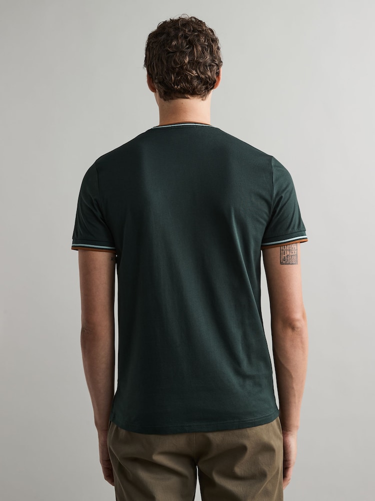 Fred Perry Twin Tipped Logo T-Shirt - Image 3 of 6
