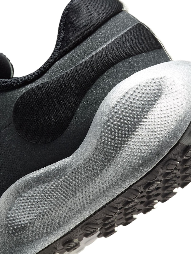 Nike Silver/Black Youth Revolution 7 Running Trainers - Image 10 of 10