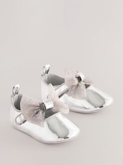 Silber - Baker by Ted Baker – Babyschuhe für Mädchen mit Zierschleife - Bild 1 von 5