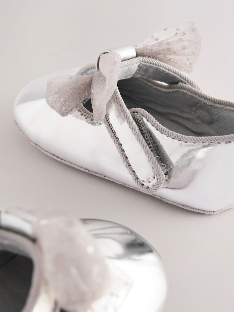 فضي - حذاء Padders مزيّن بفيونكة للبنات من Baker By Ted Baker - Image 4 of 5