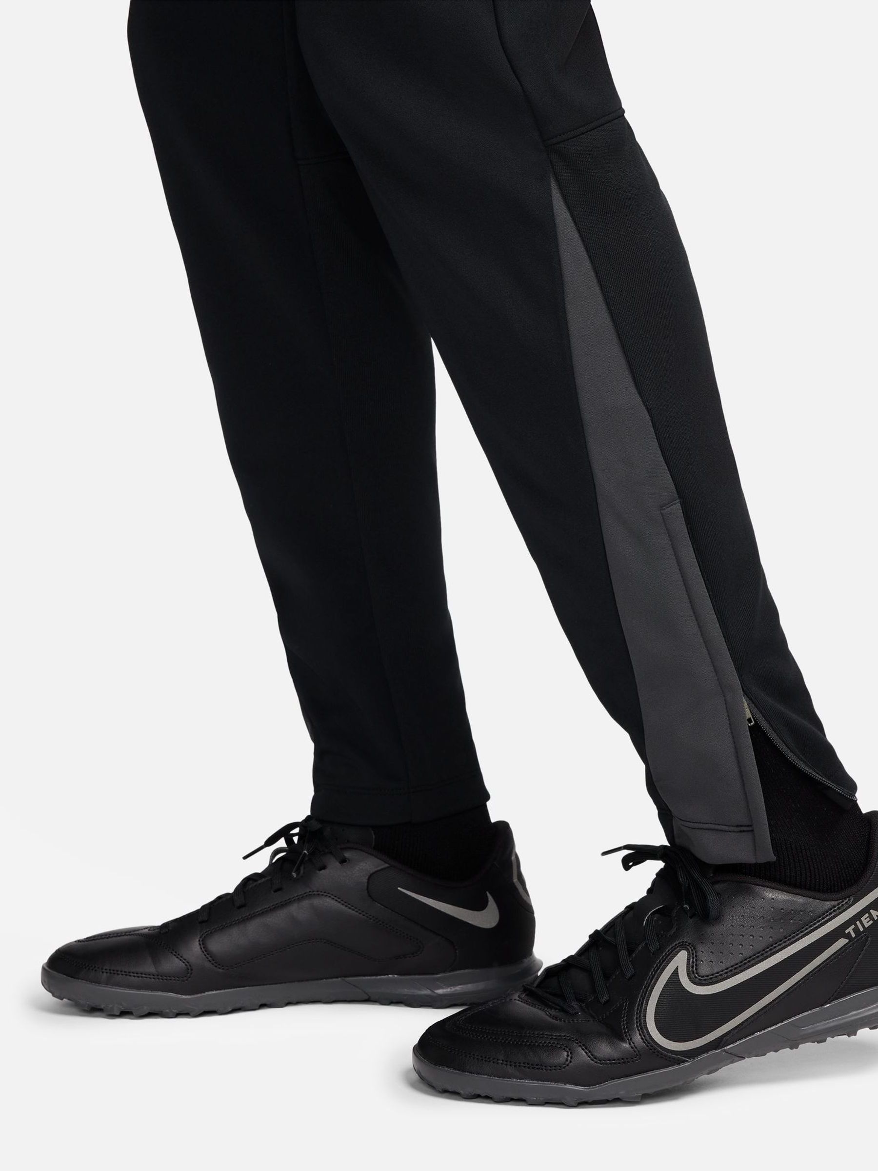 nike football joggers mens