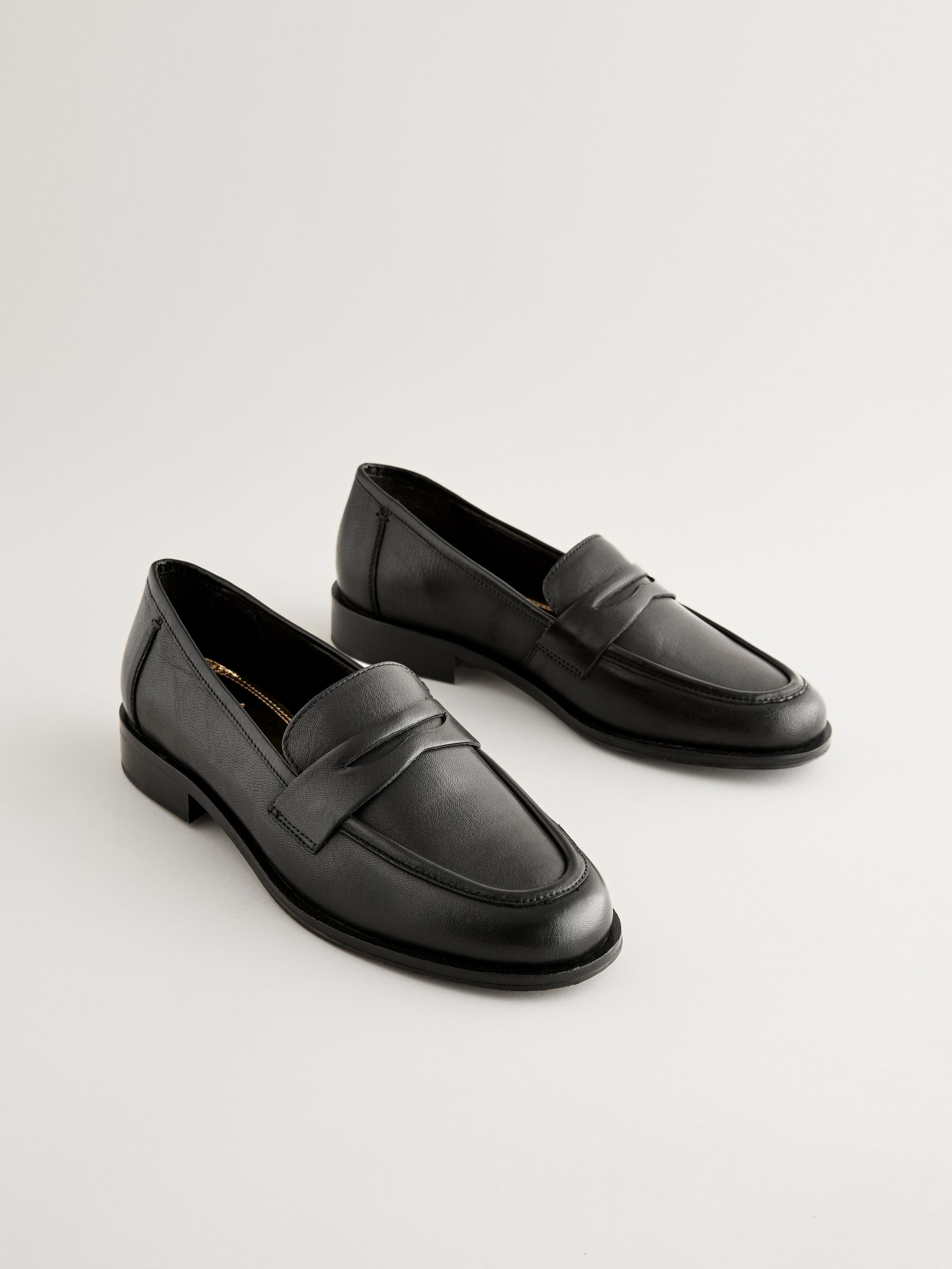 印象のデザイン Buy Black Leather Slim Comfort® Forever Fit Standard/Wide 靴