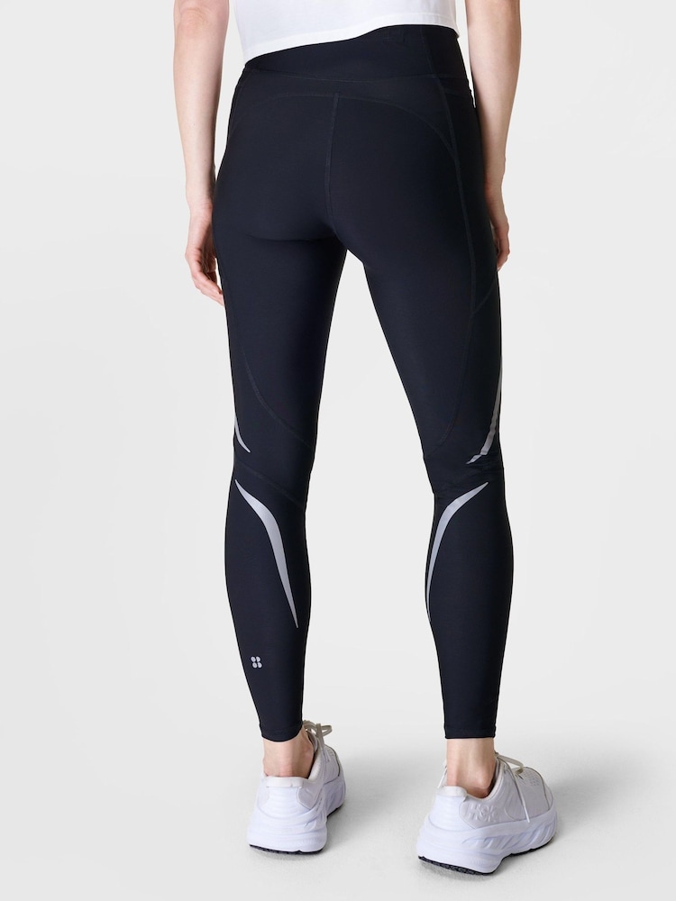Schwarz - Sweaty Betty Zero Gravity Illuminate Lauf-Leggings - Bild 2 von 8 Schwarz - Sweaty Betty Zero Gravity Illuminate Lauf-Leggings - Bild 2 von 8