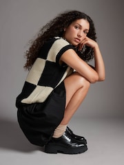Fred Perry Textured Chequerboard Tank Jumper - Image 3 of 6