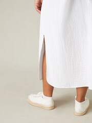 Live Unlimited White Curve 100% Cotton Textured Maxi Shirt - Image 4 of 6