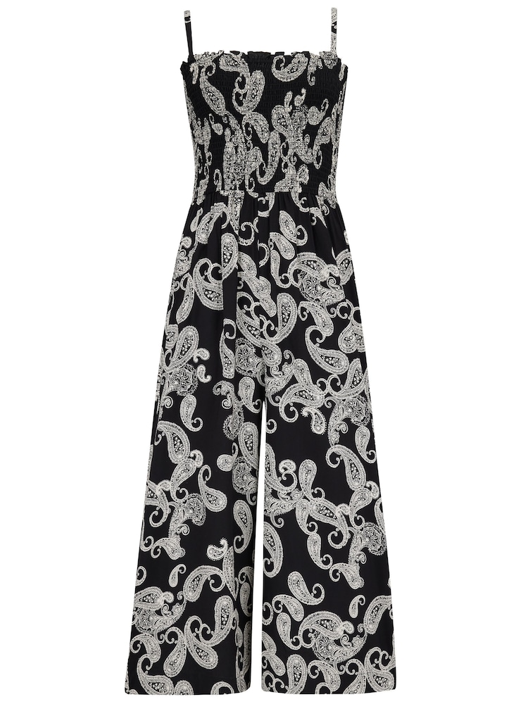 Schwarz - Pour Moi Beach Trägerloser Jumpsuit mit gesmoktem Oberteil und verkürzten Beinen - Bild 4 von 4 Schwarz - Pour Moi Beach Trägerloser Jumpsuit mit gesmoktem Oberteil und verkürzten Beinen - Bild 4 von 4