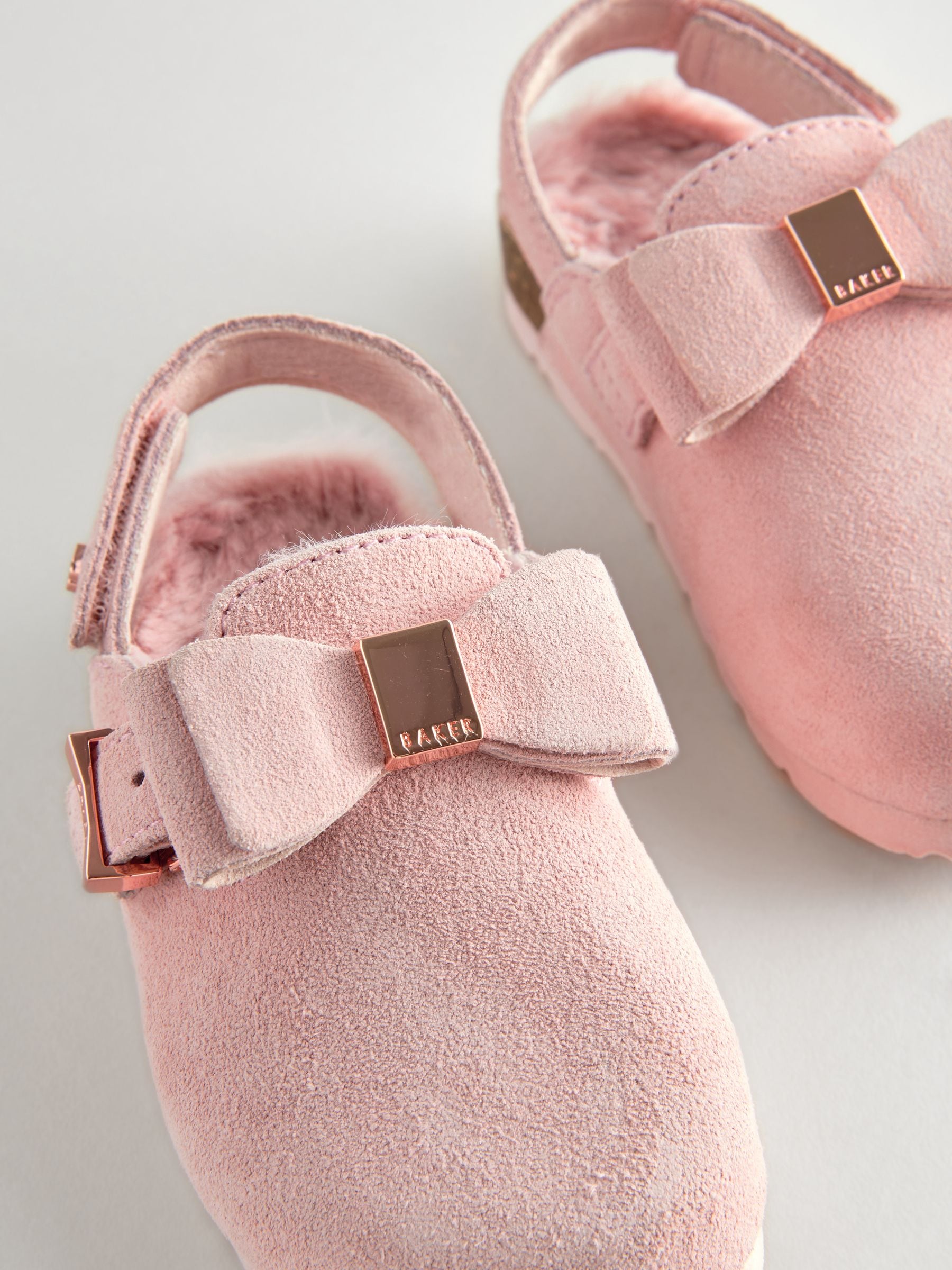 Kopen Roze Baker by Ted Baker muilklomp pantoffels met strik voor meisjes from Next Netherlands