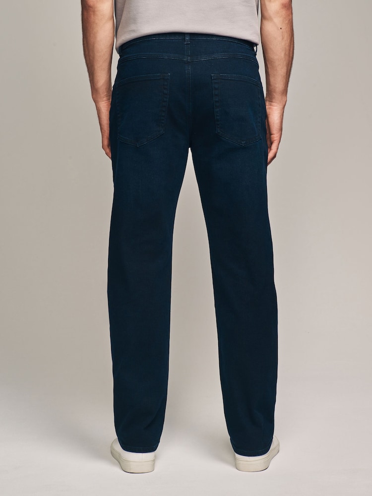 bleu encre - Ajustement droit - Coupe droite Essential Extensible Jeans - Image 3 of 7