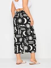 Yours Curve Black Black Abstract Print Wide Leg Cropped Trousers - Image 4 of 6