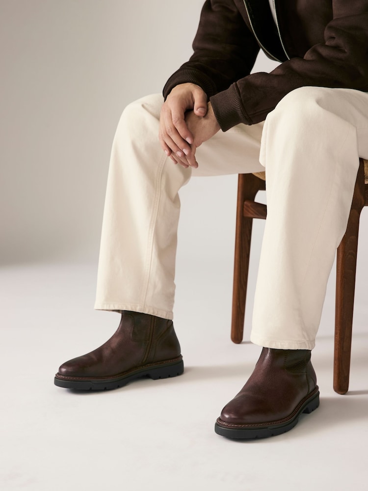 Braun - Leather Pull On Boots - Bild 1 von 6 Braun - Leather Pull On Boots - Bild 1 von 6