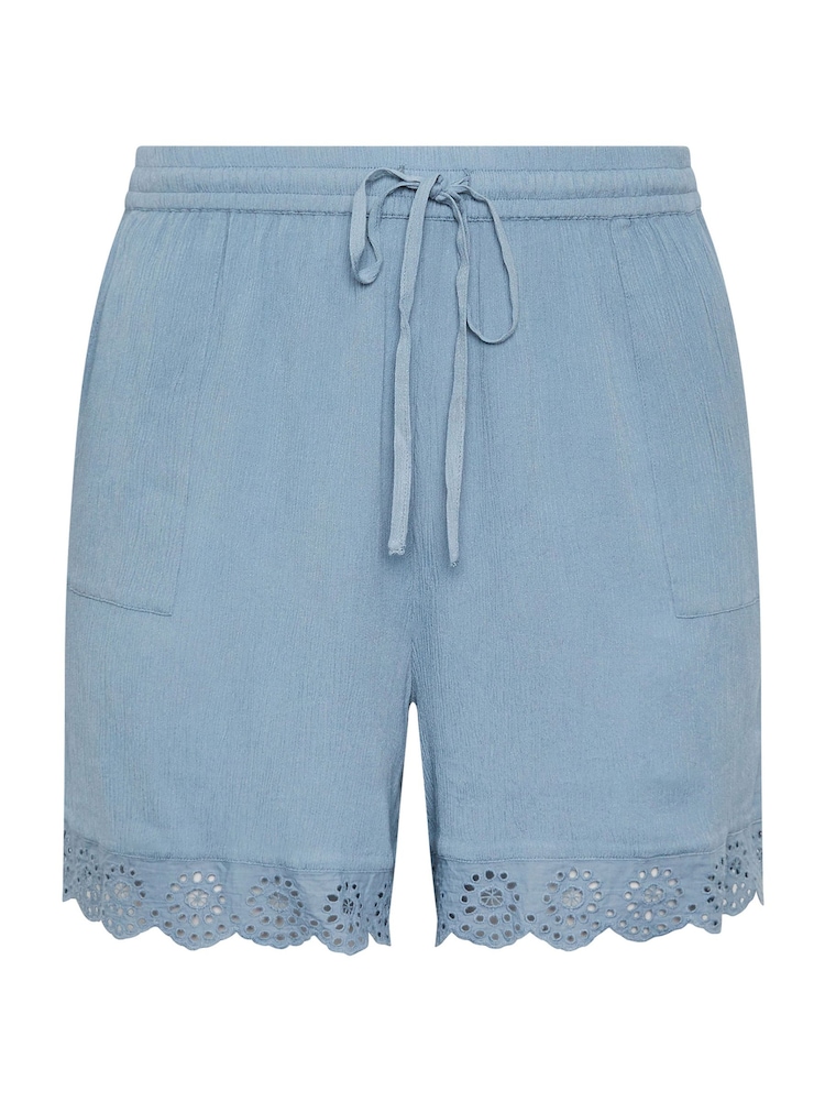 Yours Curve Blue Broderie Anglaise Scalloped Shorts - Image 5 of 5