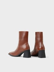 Vagabond Shoemakers Cinnamon Hedda Ankle Boots - Image 3 of 3