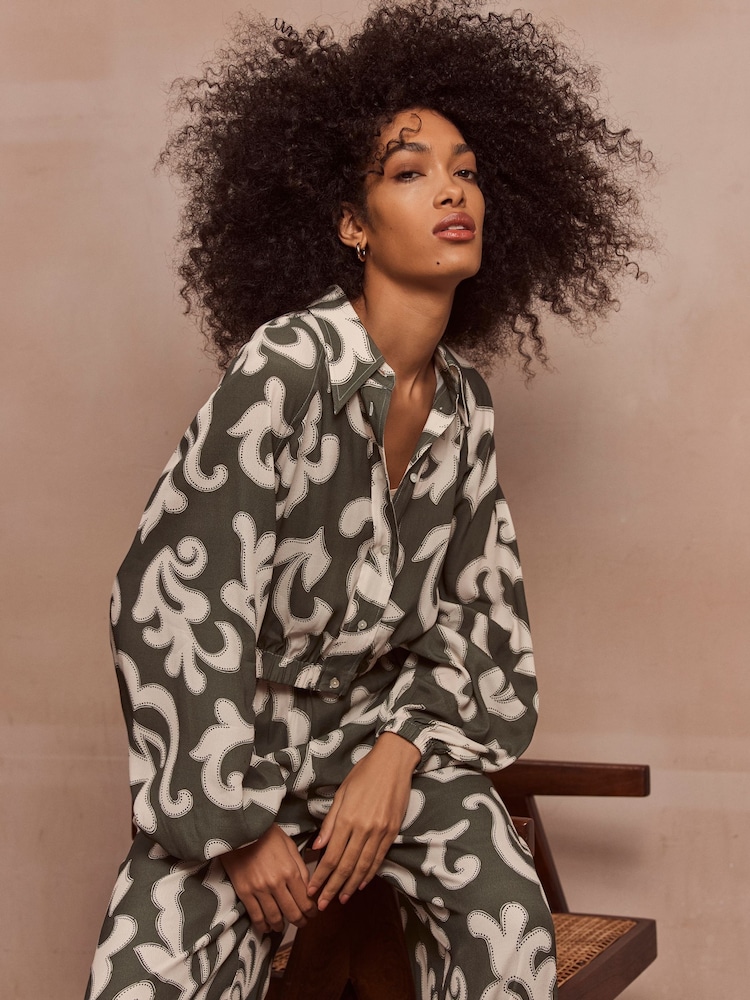 Mint Velvet Green Print Cropped Shirt - Image 1 of 1 Mint Velvet Green Print Cropped Shirt - Image 1 of 1