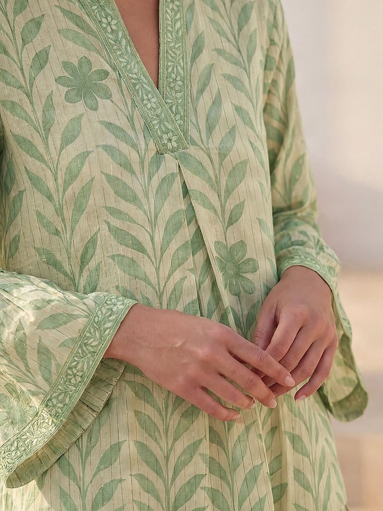 Roman Green Leaf Print Tiered Boho Dress - Image 5 of 5 Roman Green Leaf Print Tiered Boho Dress - Image 5 of 5