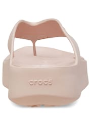 Crocs Cream Getaway Platform Flip Flops - Image 5 of 5