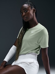 Nike Green Dri-FIT T-Shirt - Image 3 of 5