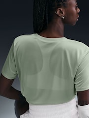 Nike Green Dri-FIT T-Shirt - Image 4 of 5