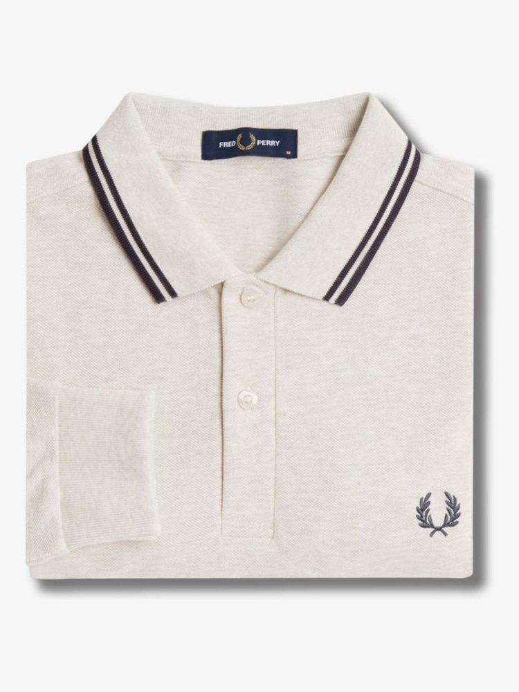 بيج بخطوط شاحبة - قميص بولو بكم طويل بحافة مزدوجة من Fred Perry  - صورة 9 من 9