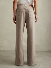 Reiss Neutral Layla Petite Relaxed Garment Dyed Wide Leg Jeans - Image 5 of 7