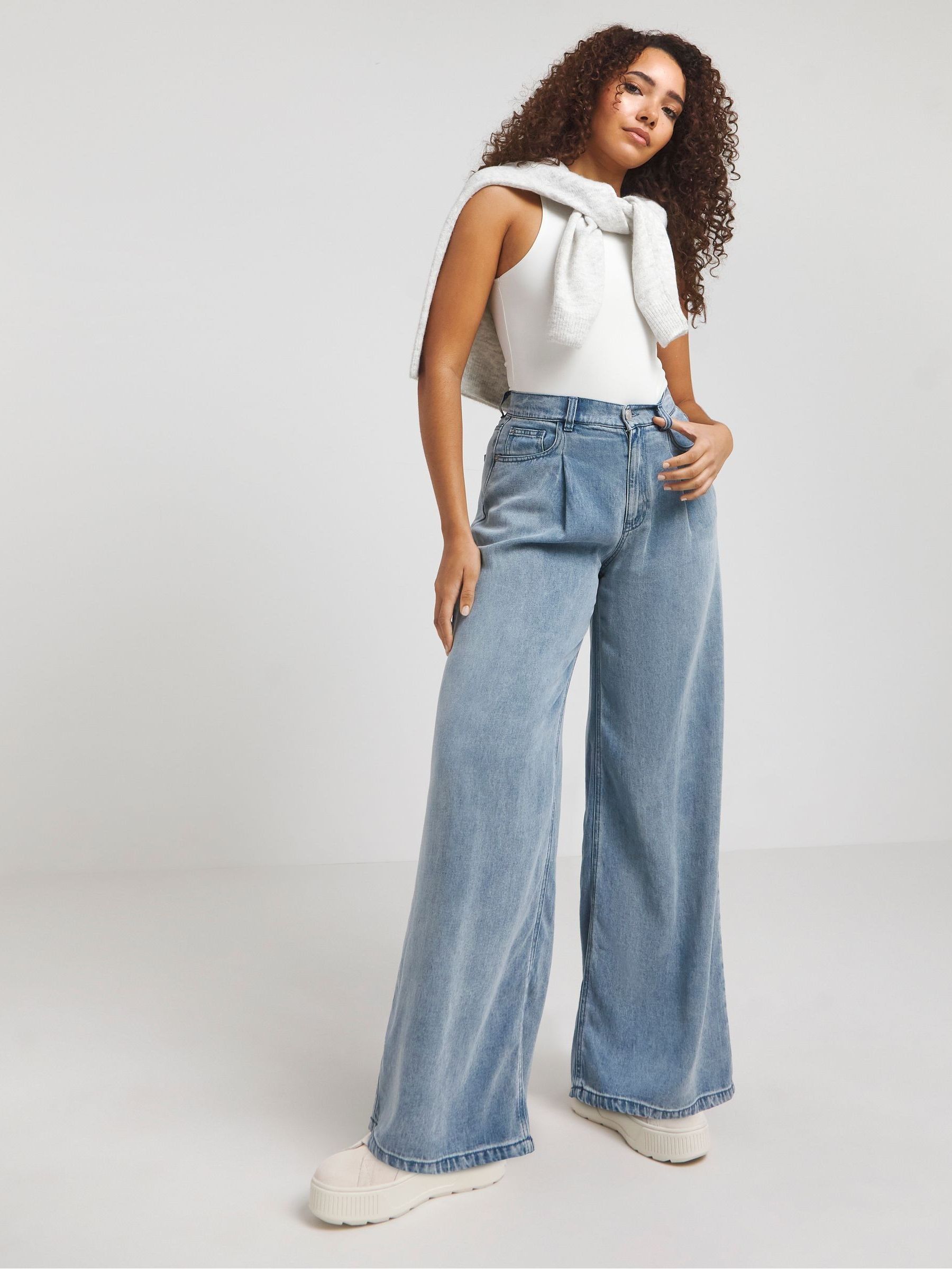 Buy Simply Be Blue Lightweight Pleated Wide Leg Jeans from Next Luxembourg