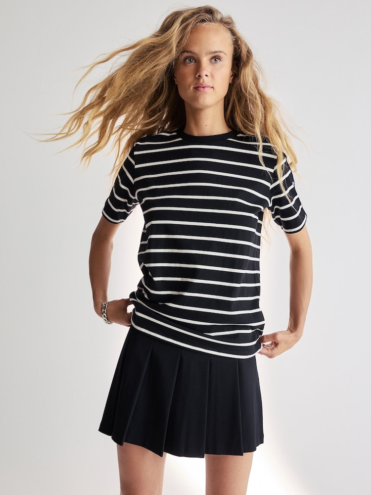 Black/White Heavyweight Short Sleeve Crew Neck T-Shirt - Image 1 of 4