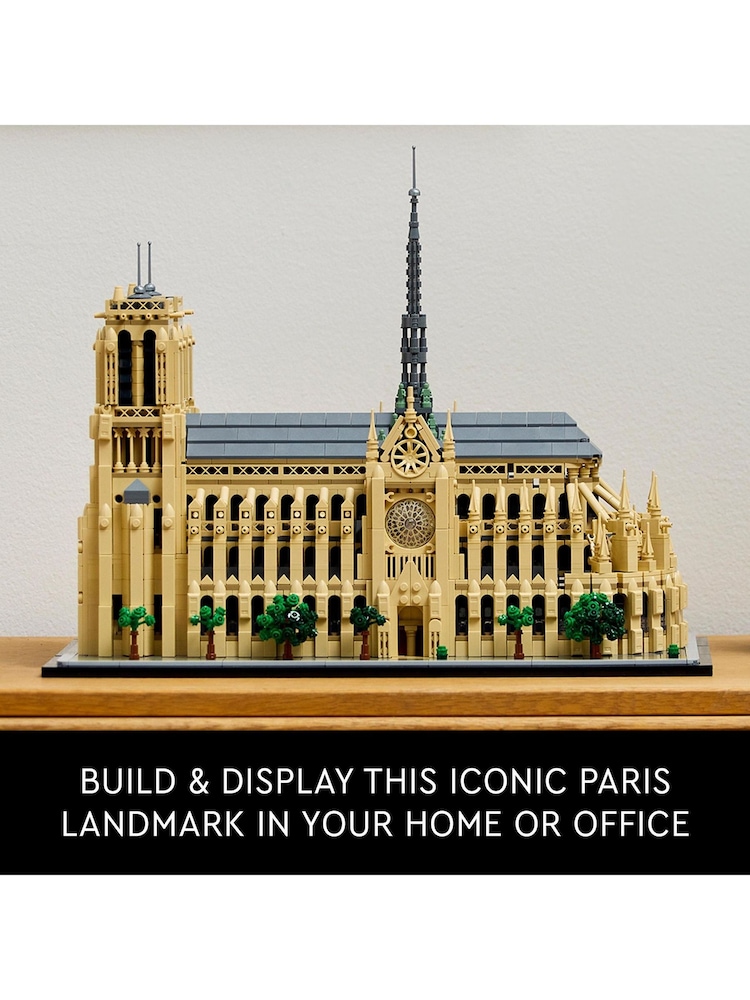 LEGO Architecture NotreDame de Paris Set - Image 7 of 8