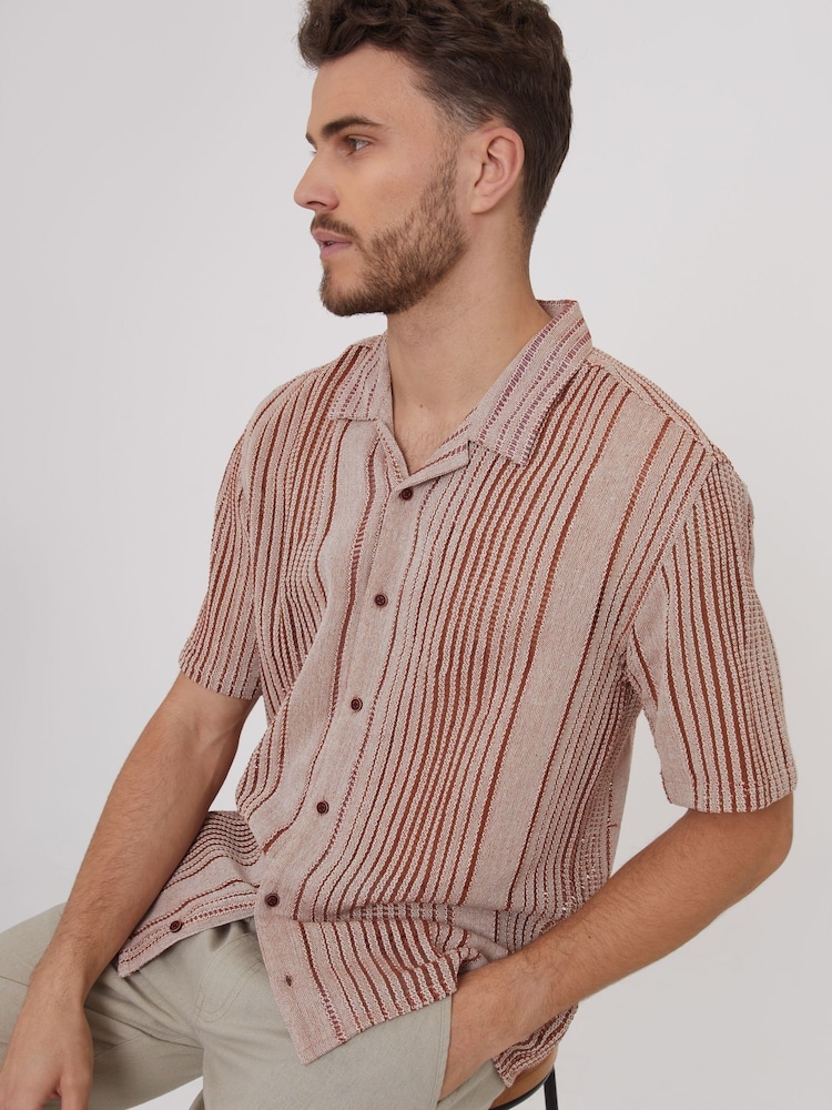 Threadbare Red 100% Cotton Blend Zig Zag Revere Collar Short Sleeve Shirt - Image 2 of 5