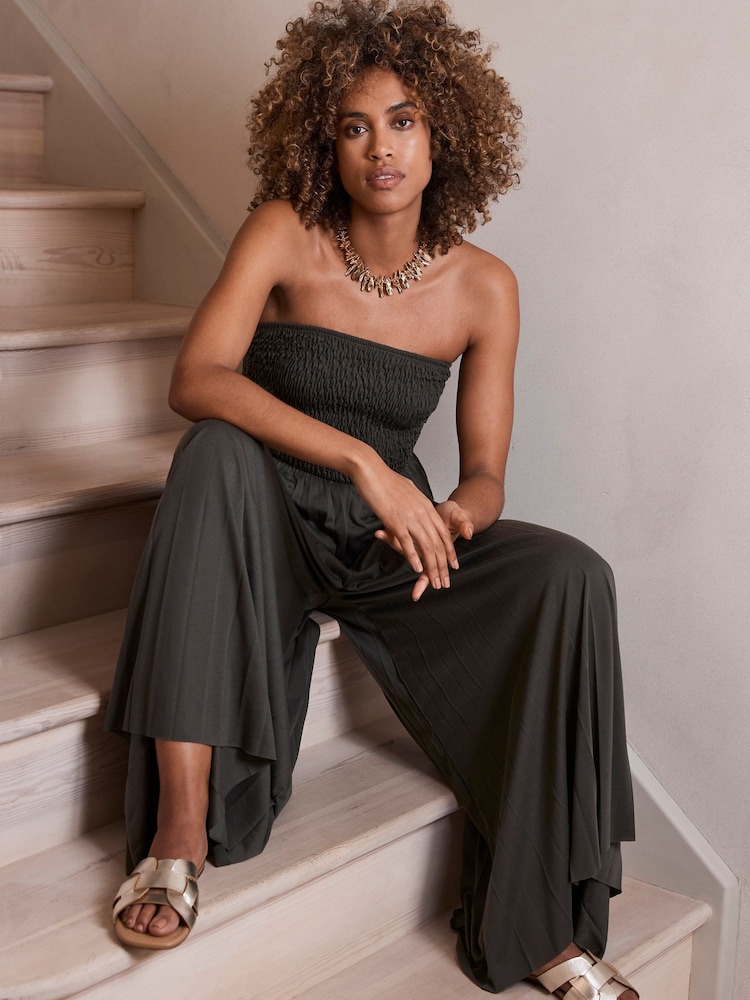 Mint Velvet Green Pleated Bandeau Wide Jumpsuit - Image 2 of 4 Mint Velvet Green Pleated Bandeau Wide Jumpsuit - Image 2 of 4