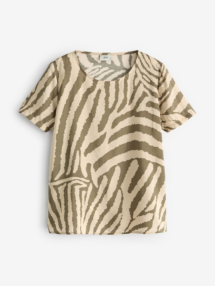 JDY Green Zebra Print Woven Short Sleeve T-Shirt - Image 4 of 4 JDY Green Zebra Print Woven Short Sleeve T-Shirt - Image 4 of 4