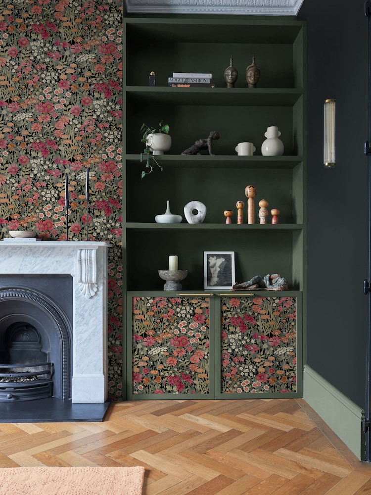 Graham & Brown Black Wallflower Wallpaper Sample - Image 1 of 3
