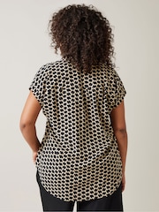 Schwarz - Evans – Bluse mit Zickzack-Print, Curve - Bild 3 von 5