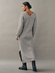 Argintiu strălucitor - Rochie pulover tricotată midi cu mânecă lungă și decolteu în V - Image 3 of 6