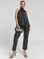 Блузка из текстурированного атласа Simply Be Halterneck - Image 1 of 4