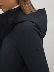 Scandinavian Edition Detachable Hooded Raincoat - Image 4 of 7