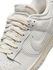 Nike Phantom Grey Dunk Low Trainers - Image 7 of 8