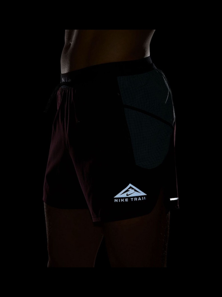 Nike Red Trail Dri-FIT 5 inch Brief-Lined Running Shorts - Image 5 of 5