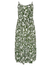 Yours Curve Green Leaf Print Crinkle Tiered Maxi Dress - Image 5 of 5