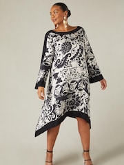 Live Unlimited Black Curve Floral Print Hanky Hem Kaftan - Image 4 of 7
