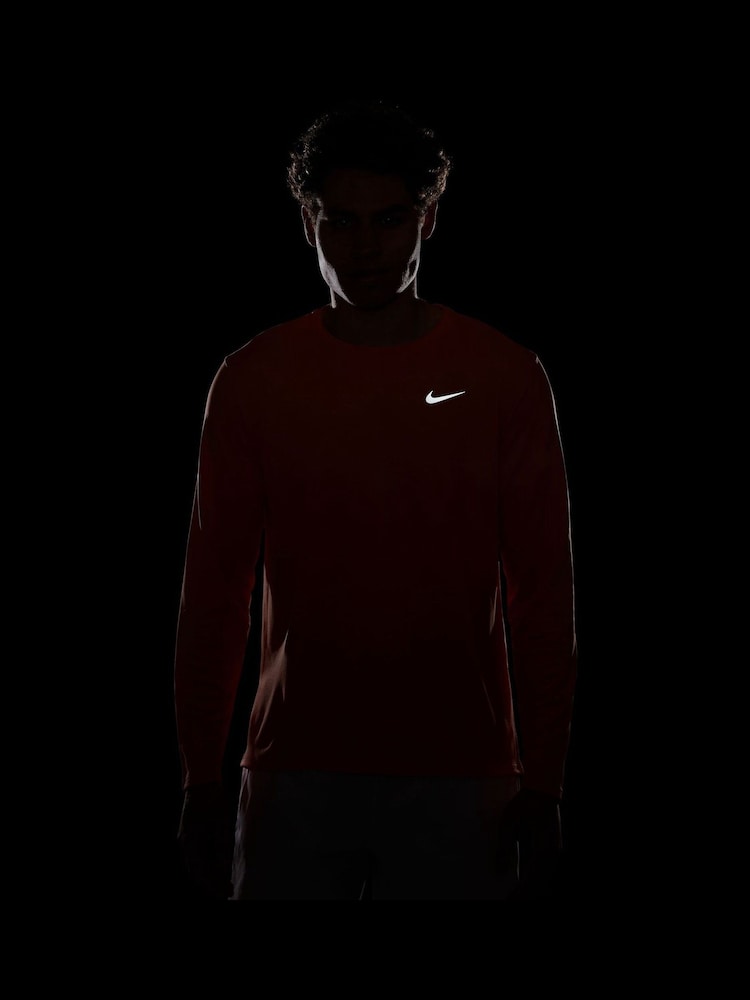 Манго - топ для бега с длинными рукавами Nike Dri-FIT Miler - Изображение 4 из 4