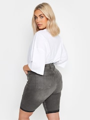 Yours Curve Cat Scratch Denim-Shorts - Bild 3 von 5