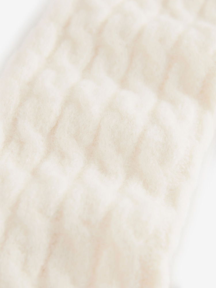 Ecru Cable Knit - Stulpen (3–16 Jahre) - Bild 3 von 3 Ecru Cable Knit - Stulpen (3–16 Jahre) - Bild 3 von 3
