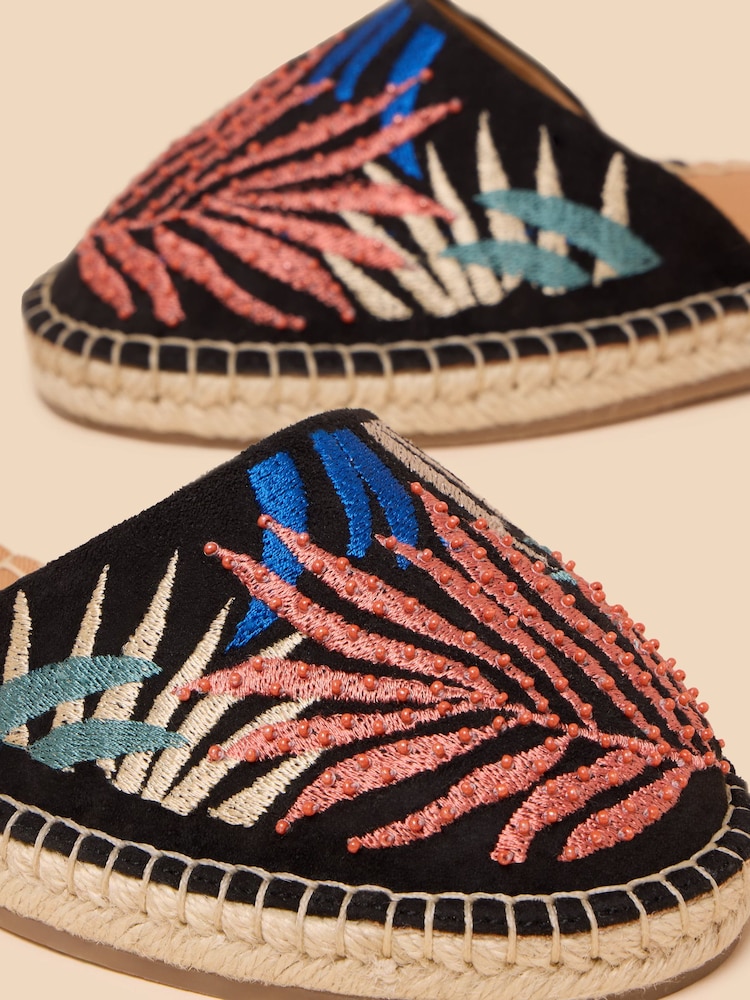 White Stuff Black Honeysuckle Leaf Espadrilles - Image 4 of 4 White Stuff Black Honeysuckle Leaf Espadrilles - Image 4 of 4