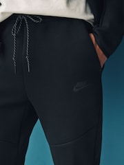 Nike Black Tech Fleece Joggers - Image 5 of 6