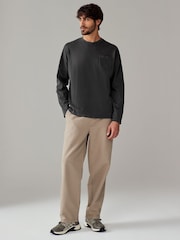 Gris de charbon de bois - Long Sleeve Garment Dye Heavyweight 100% Cotton T-Shirt - Image 2 of 7